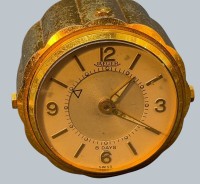 Auktion 376<br>WECKER, JAEGER, Messing, Acht-Tage-Werk., 15 Steine, Swiss, Werk steht, ungepflegt, D-5 cm