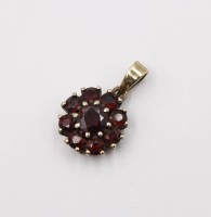 Auktion 376<br>Granat-Anh&auml;nger, Sterling, vergoldet, 2,2gr., L-2cm