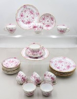 Auktion 376<br>8 komplette Gedecke Meissen indisch Purpur mit Goldrand und Zier , dazu 1 x Tasse extra ,