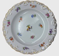 Auktion 376<br>5x Kaffeegeschirr "Meissen" Streubl&uuml;mchen, Tasse. 2x U.T., alle 2.Wahl, und 2 Kuchenteller, beide 1.Wahl,