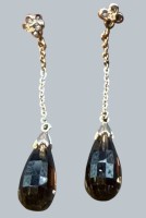 Auktion 376<br>Paar lange Silber Ohrh&auml;nger mit Rauchquartz Tropfen, H-4,5 cm, ca. 4,35 gr.