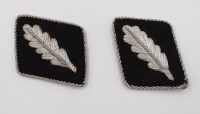 Auktion 376<br>Paar Kragenspiegel f&uuml;r einen SS Standartenf&uuml;hrer. UV -Negativ.