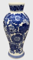 Auktion 376<br>hohe Fayance Vase mit Blaumalerei, H-39 cm, Handmade