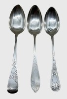 Auktion 376<br>3x Silberl&ouml;ffel-800-, alle mit Gravuren und dat. , 2x 1922, 1x1932, L-ca. 22 cm zusammen 149 gr