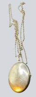 Auktion 376<br>Silberkette mit grossen Foto-Medaillon, -800-, Kette ca. 70 cm, 6x3,5 cm, 22 gr