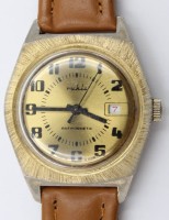 Auktion 376<br>Vintage-Herrenarmbanduhr der Marke Ruhla (UMF Ruhla) mit der Aufschrift &bdquo;Antimagnetic&ldquo; und &bdquo;Made in GDR&ldquo; aus den 1970ern