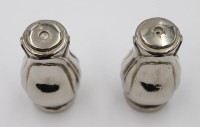 Auktion 376<br>Salz und Pfeffer Streuer , Metall mit Kunststoffeins&auml;tzen ,