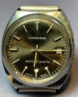 Auktion 376<br>Junghans Astro Quartz HAU, Stahlband, Tragespuren