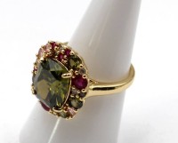 Auktion 376<br>goldfarbener Ring mit Farbsteinbesatz, RG 56