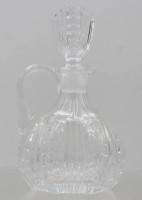 Auktion 376<br>kl. Pressglas-Henkelkaraffe, ca. H-15cm