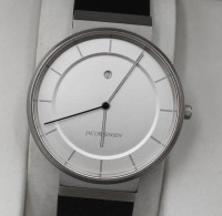 Auktion 376<br>Armbanduhr, Jacob Jensen Dimension Series (Modell 881) , Quarz, Werk nicht gepr&uuml;ft, guter Zustand, orig. Box, ca. D-4cm