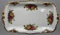 Auktion 376<br>K&ouml;nigs-Kuchenplatte "Royal Albert" Old country roses, 30x17,5 cm