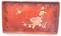 Auktion 376<br>vintage japanisches Holzlack-Tablett, sogenanntes Obon, wohl Anf. 20. Jhd., Alters-u. Gebrauchsspuren, ca. 32,5 x 54,5cm