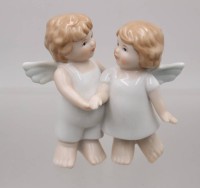 Auktion 376<br>Engelsp&auml;rchen aus Porzellan,  Lilly &amp; Max, Hutschenreuther, ca. H-10,5cm