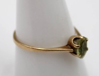 Auktion 376<br>Ring, Gold  10 Karat, Peridot, 1,4gr., RG 59