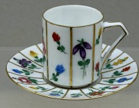 Auktion 376<br>Moccatasse mit U.T. "Fraureuth", Blumendekor