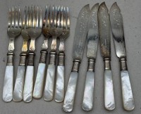 Auktion 376<br>10 tg. Fischbesteck, England, Plated, Perlmuttgriffe