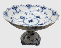 Auktion 376<br>Tafelaufsatz "Royal Copenhagen" Vollspitze, guter Zustand, H-15 cm, D-20,5 cm