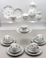 Auktion 376<br>Kaffeeservice f&uuml;r 6 Personen, Porzellanfabrik Zehendner &amp; Co., Streubl&uuml;mchendekor