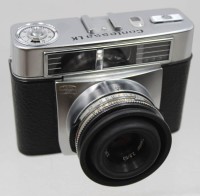 Auktion 376<br>Zeiss Ikon Contessa LK, 60er Jahre,  Carl Zeiss Tessar 2,8/50 mm Objektiv, in Bereitschaftstasche