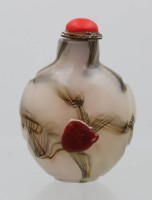 Auktion 376<br>Snuffbottle, China, Speckstein?, rotes Exportsiegel, ca. H.-6,5cm