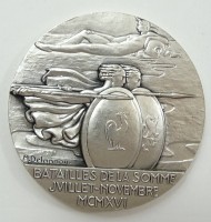 Los 15009 <br>Medaille Collection Premiere Guerre Mondiale, "Schlacht an der Somme 1916" nach Delannoy, Kupfer versilbert, 194 gr., Ø 6,7 cm