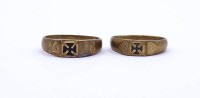 Los 16009 <br>2 patriotische Ringe, 1x datiert , Alters- und Gebrauchsspuren