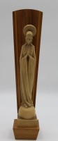 Los 10075 <br>Madonna auf Wandkonsole, Holzarbeit, H-33cm.