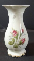 Los 1041 <br>Vase und Kerzenhalter "Rosenthal" Moliere, Moosrosen, H-12 cm, Kerzenständer H-3 cm, D-8 cm