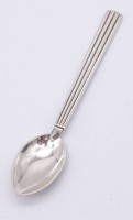 Los 4041 <br>Kaffeelöffel Georg Jensen Dänemark, Sterling Silber 0.925, Dekor Bernadotte, L. 10,8cm, 15,8g.