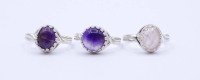 Los 5013 <br>3 Silber Ringe mit Edelsteinen, offene Ringschienen, zus. 8,3g.