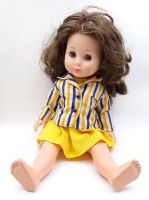 Los 7014 <br>Schildkröt-Puppe mit Schlafaugen, 1966, ca. 36 cm, Körper mit Altersspuren, Kopf und Haar sehr gut erhalten, original?