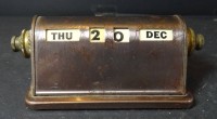 Los 11014 <br>immerwährender Kalender, Metallgehäuse USA, H-4,5 cm, 9x6 cm