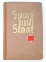 Los 14009 <br>"Sport und Staat", 2. Band, Verlag des Reichssportblattes, Berlin, 1937, mit Altersspuren, Stockflecken