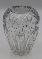 Los 3070 <br>Kristall-Vase, beschliffen, H-21cm.