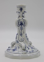 Los 1036 <br>Leuchter oder Stand, Meissen, Schwertermarke, 3 Schleifstriche, H-18cm.