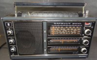 Los 11020 <br>GRUNDIG SATELLIT 2100, Kofferradio / Weltempfänger 1976, funktionstüchtig, H-26 cm, B-46 cm