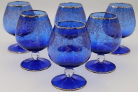 Los 3037 <br>6x Congnac-Schwenker, blaues Glas, Ätzdekor, je H-12cm.
