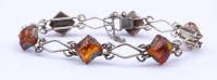 Los 5009 <br>Fischland Schmuck Armband mit Bernsteinen, Silber 0.835, L. 19cm, 11,7g.