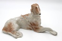 Los 2034 <br>Windhund, farbig staffiert, älter, H-13,8cm L-27cm