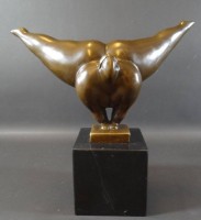 Los 15085 <br>Milo "Bodenturnerin" Bronze auf Marmor, H-22 cm, B-23 cm