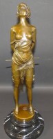 Los 15094 <br>Bruno ZACH (1891-1935)  "Dame mit Gerte", Bronze auf Marmorsockel, Neuauflage, H-37 cm
