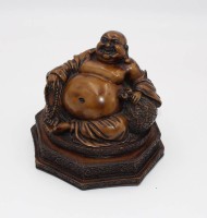Auktion  / Los 15535 <br>Buddha, wohl China, Kunstmasse, H-16,5cm.