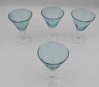 Auktion 334 / Los 10000 <br>4x Eisbecher, hellblaue Kuppa, ca. H-14cm.
