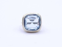 935er Silber Ring mit einen großen facc. hellblauen Edelstein, 8,2g., RG 55