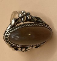 Auktion 359 / Los 1024 <br>Silberring-875- mit Bernstein-Cabochon, Ringschiene offen, 3 Punzen,  RG c. 57, 8,2 gr.