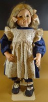 Auktion 331 / Los 12021 <br>gr. schwere Porzellankopf-Puppe, H-58 cm, gut erhalten