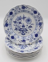 Los 8024 <br>6x Kuchenteller, Meissen, Schwertermarke, Zwiebelmuster, je 3 Schleifstriche, D-19,8cm.