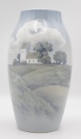 Los 8063 <br>Vase, Bing &amp; Gröndahl, Landschaftsbemalung, 3x Brandfehler, H-24cm.