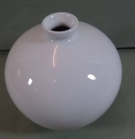 Auktion 338 / Los 8043 <br>bauchige Vase "KPM" Berlin, weiss, H-10 cm